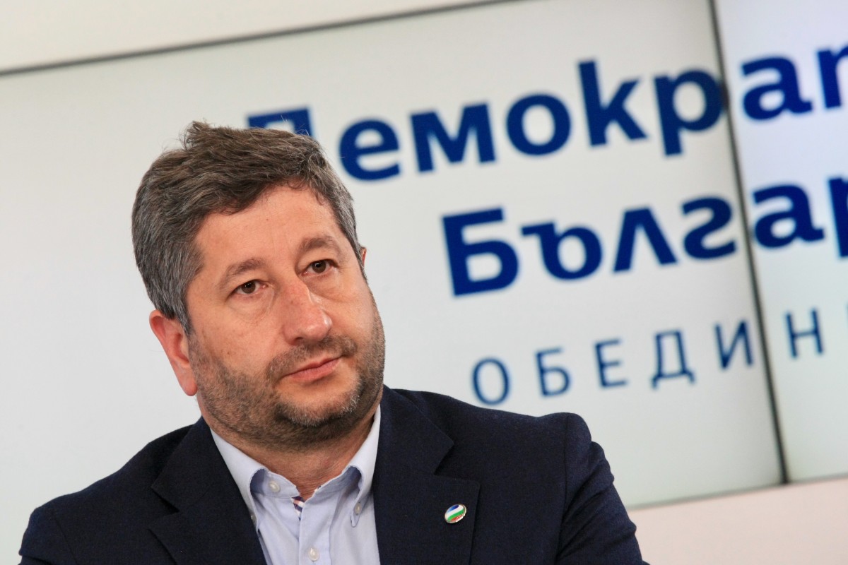 Христо Иванов поиска оставката на Теменужка Петкова