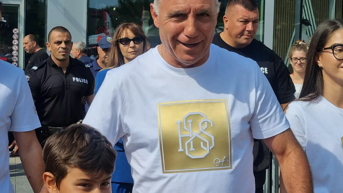 Христо Стоичков: По-добре се представихме от Турция, паднахме от Испания само с три гола