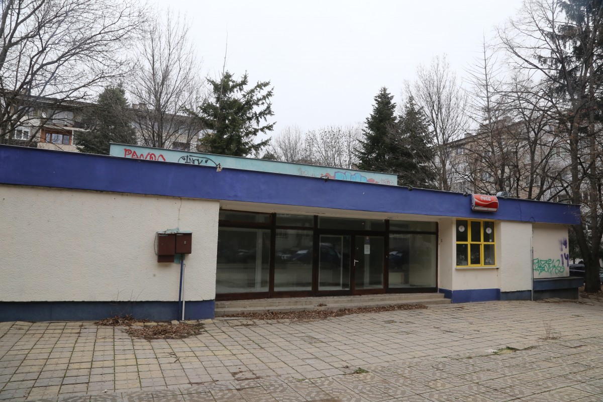 Превръщат бившата спортна зала „Триадица“ в ясла