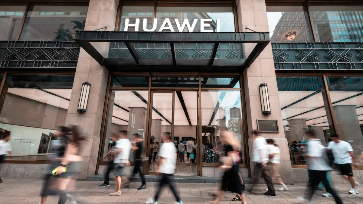 Huawei планира 100 000 приложения за Harmony OS в рамките на година