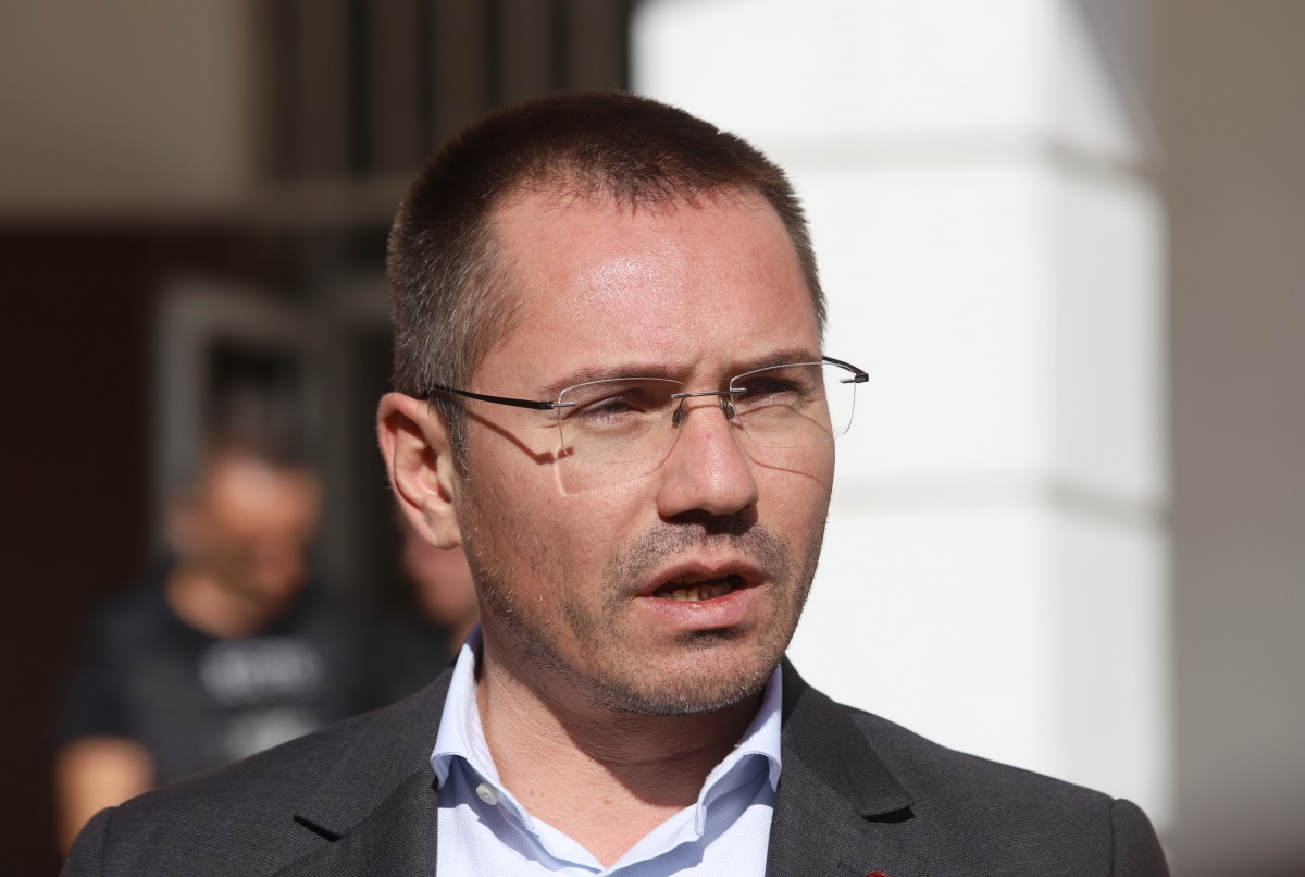 Хванаха Джамбазки да шофира с над 1 промил