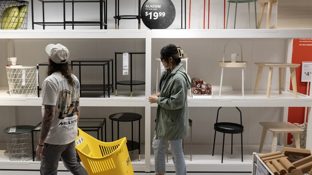 Ikea тества онлайн пазар за мебели втора употреба