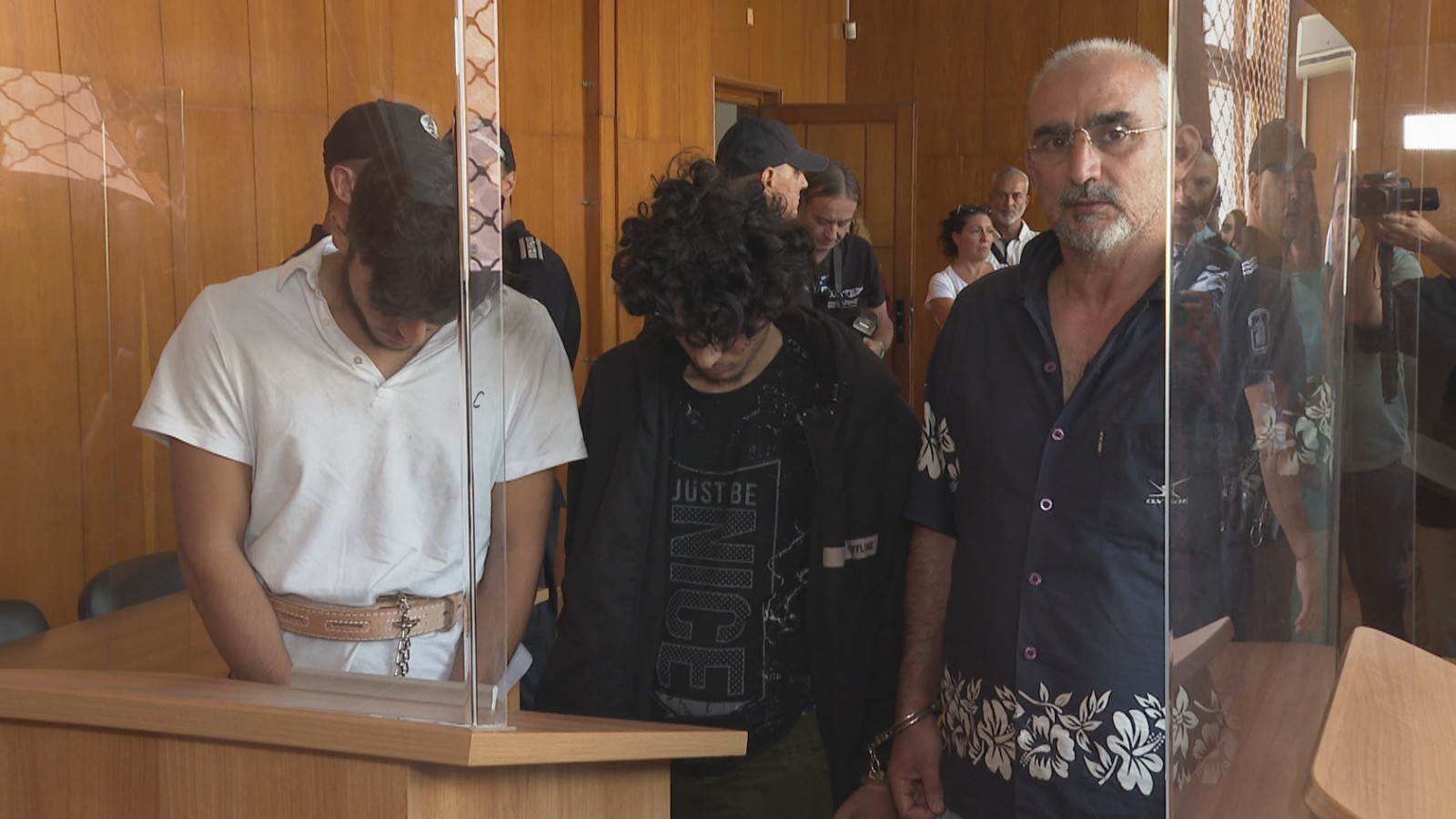 Бургаският съд остави 3 сирийци в ареста