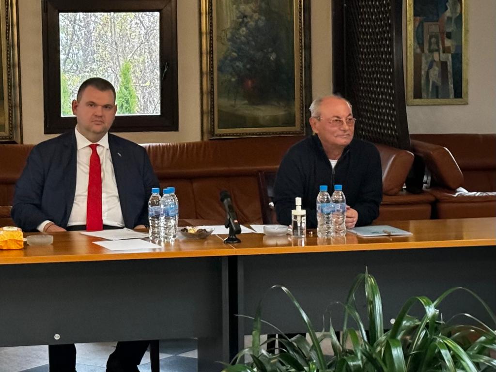 Доган обсъди бюджета с ръководството на ДПС