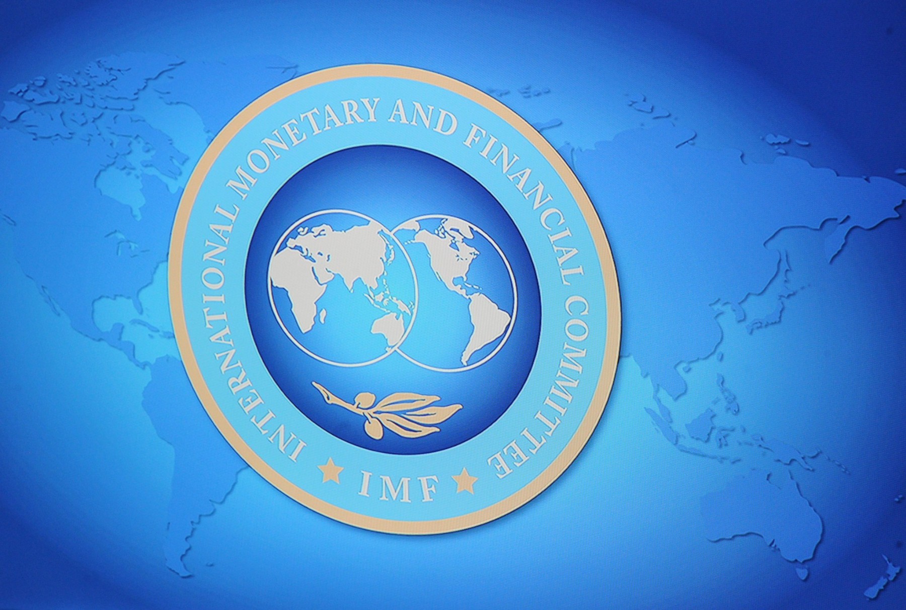 МВФ удължи спешното финансиране с 18 месеца заради Covid