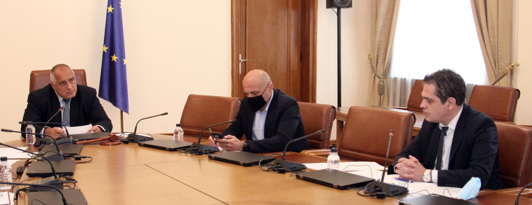 Дончев: Следващите правителства ще могат да инвестират 4,5 млрд. лв