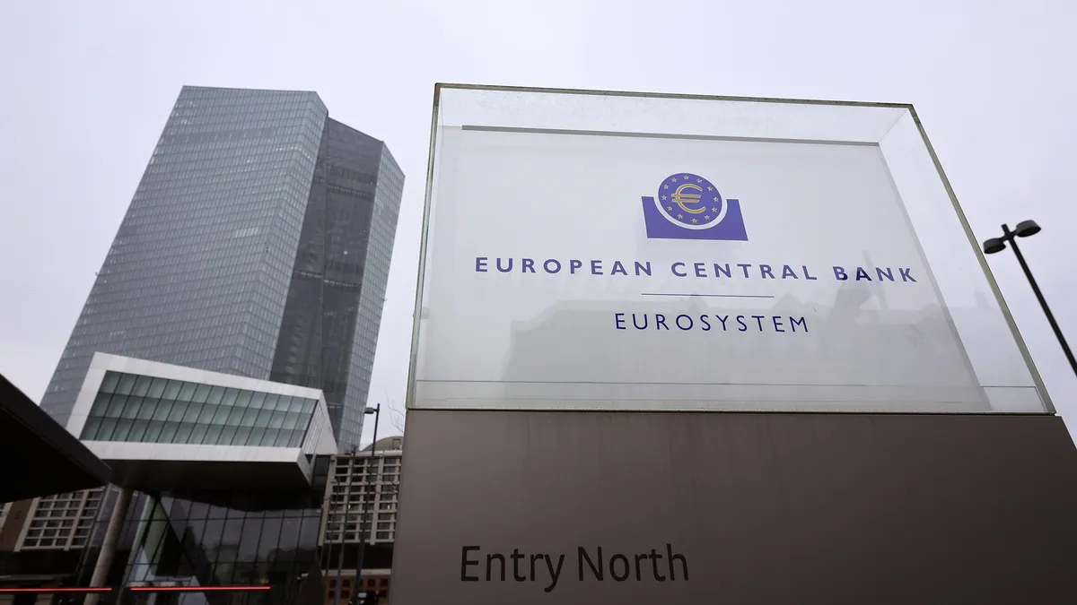 Инфлацията в еврозоната през декември се покачи до 2,5% 