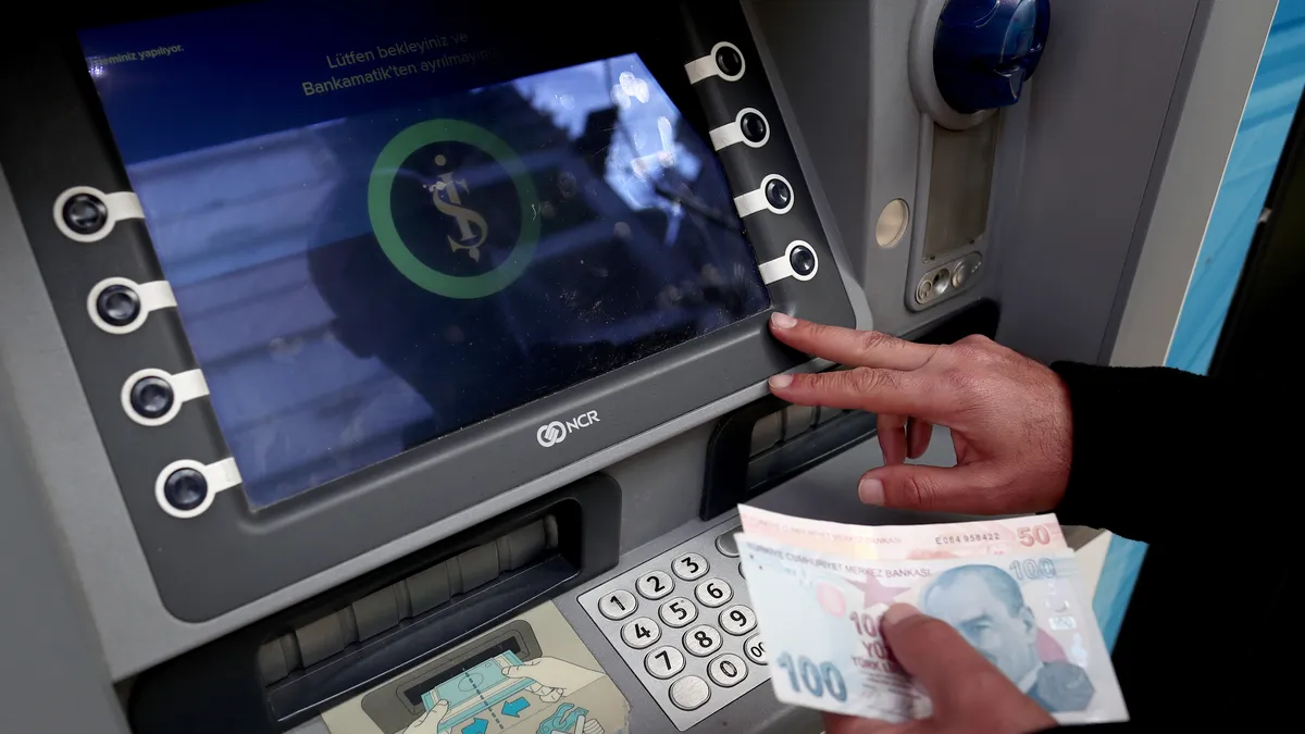 Инфлацията в Турция падна до 52% през август 