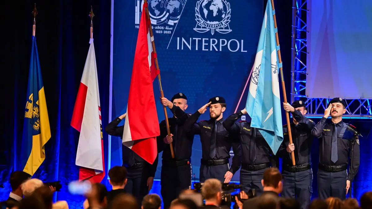 Интерпол с над 2500 ареста в борбата с трафика на хора, включително в Северна Македония