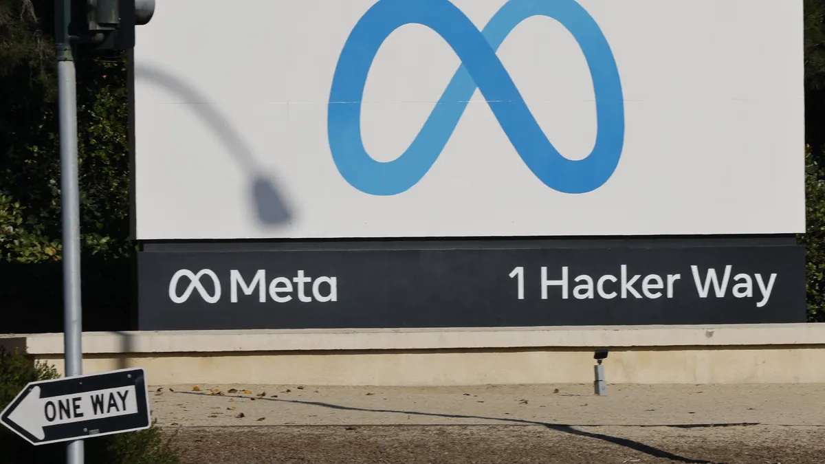 Ирландия глоби Meta с 251 млн. евро заради хакерски атаки във Facebook