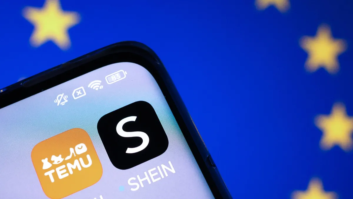 Италия глоби гиганта в бързата мода Shein