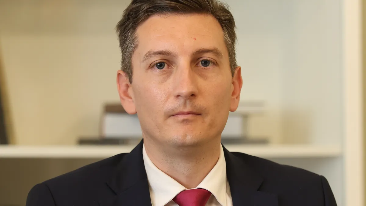 Иван Василев: Внасяме промени в бюджета, за да получат медицинските сестри своето възнаграждение