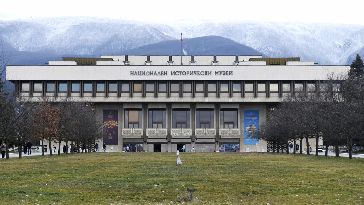 Изложба в НИМ изследва границите между България, Гърция и Турция чрез изкуство