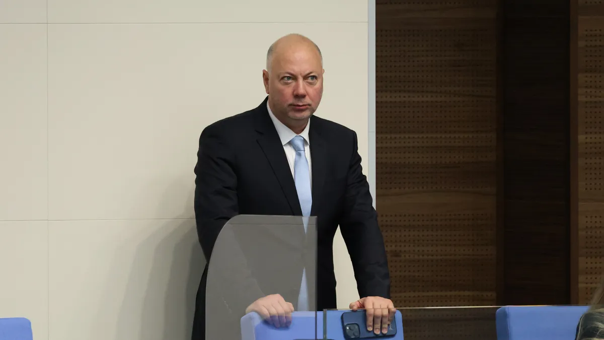 Желязков: Мнението на партията е да подкрепим Рая Назарян за председател на парламента