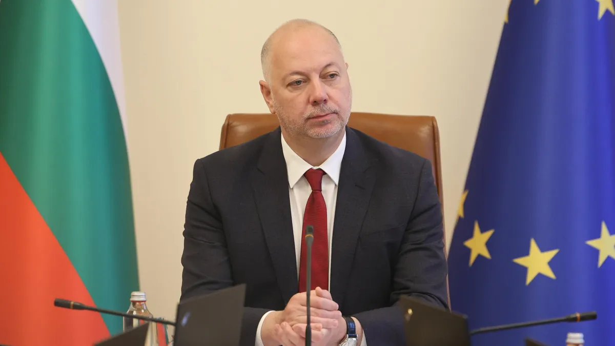 Желязков: Политическите сили, които обявяват вот на недоверие, носят отговорност да аргументират позициите си