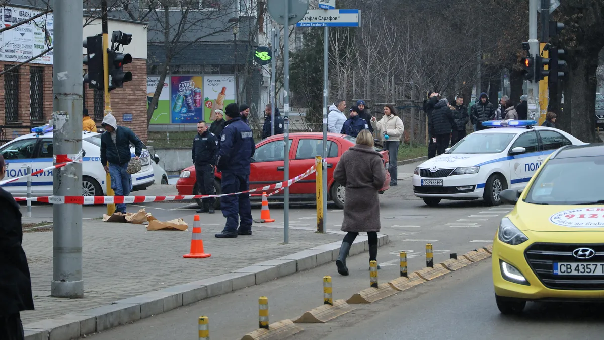 Жена намушка с нож няколко души в София