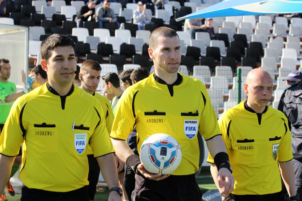 Кабаков получи наряд за Вечното дерби