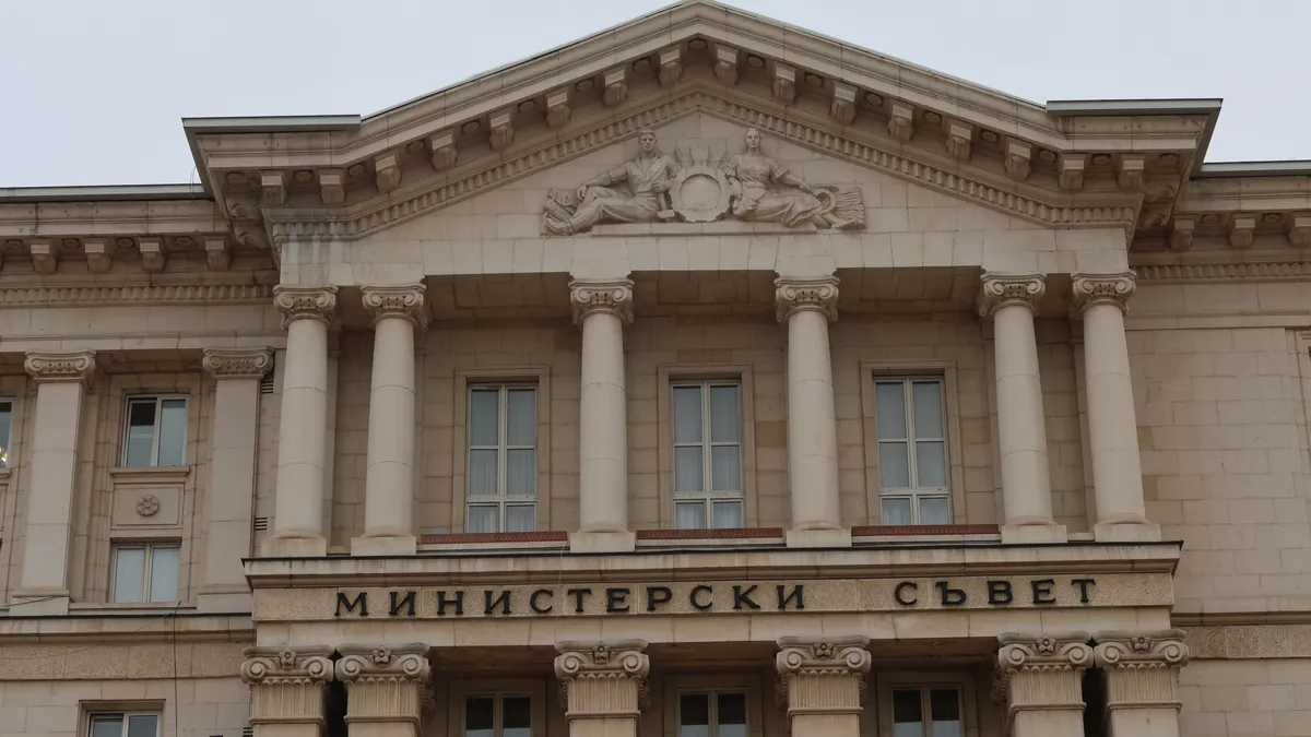 Кабинетът ще освободи областния управител на Велико Търново