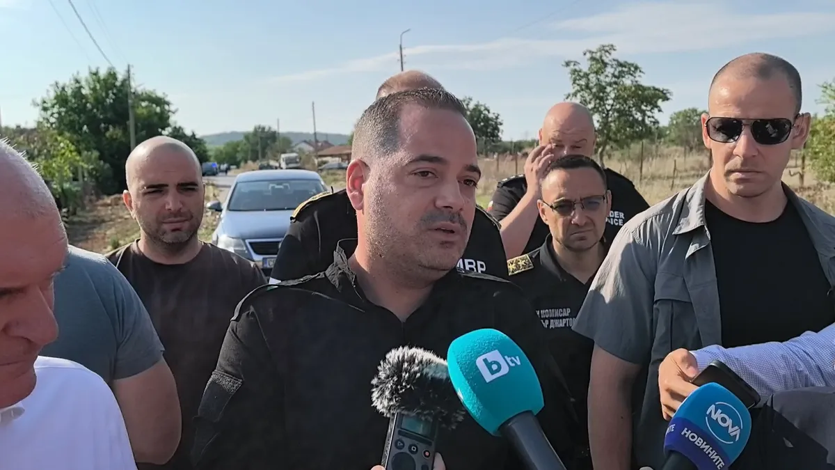 Калин Стоянов: В Ямболско огънят е на три фронта, сигнал за нов пожар идва на всеки 20 минути