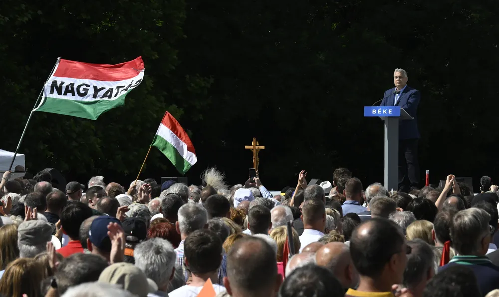 Кампанията за европейските избори в Унгария е посветена на "мира" и войната в Украйна