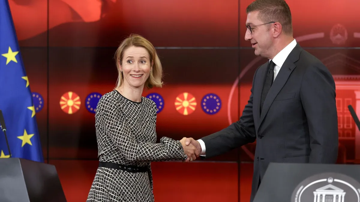 Кая Калас призова Скопие да предприеме необходимите стъпки за започване на преговори с ЕС