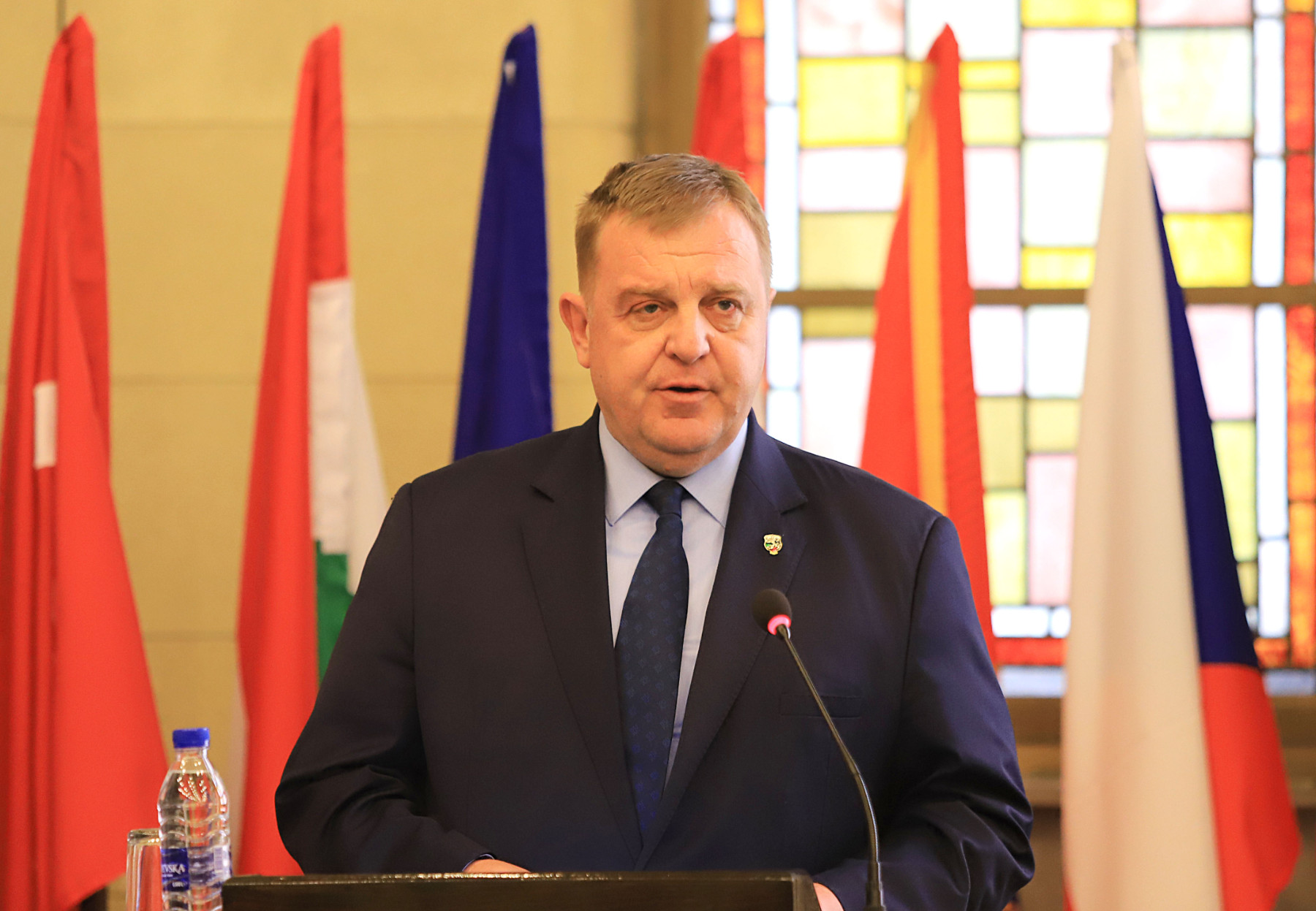 Каракачанов: Няма да позволим предателство спрямо Македония