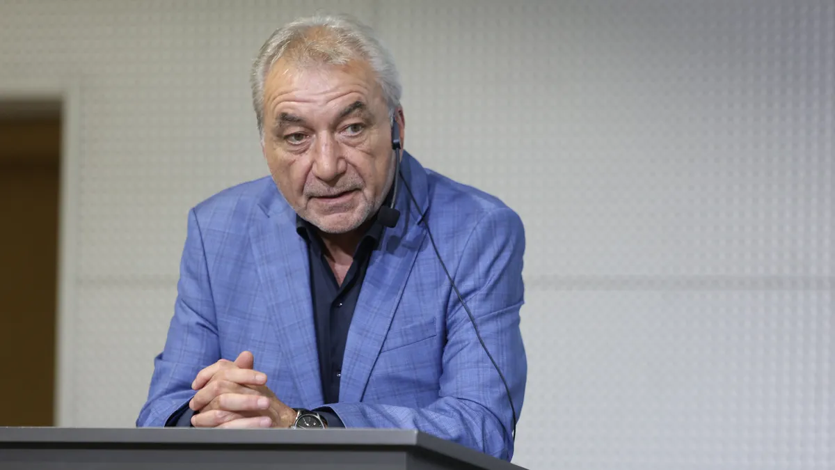 Карадимов: ББР може да отпусне оборотни средства на болниците и да помогне за изчистване на дълговете им