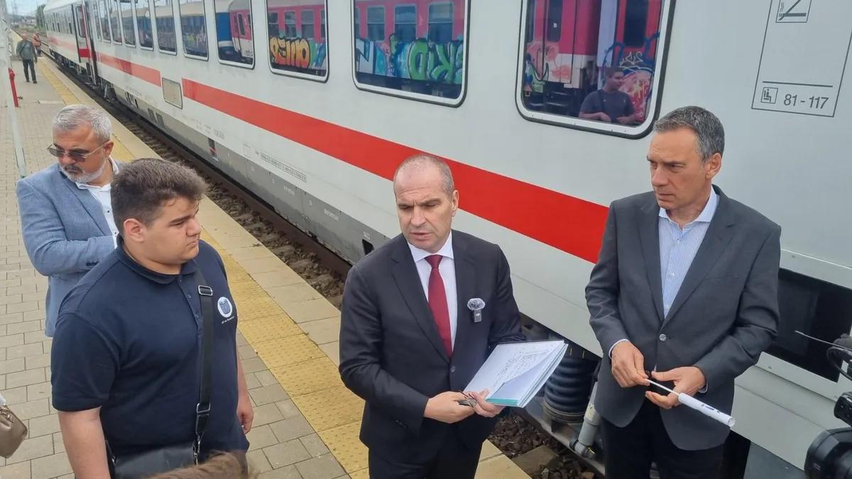 Караджов за Русинова: Нямам нищо общо с това, АПИ е в МРРБ