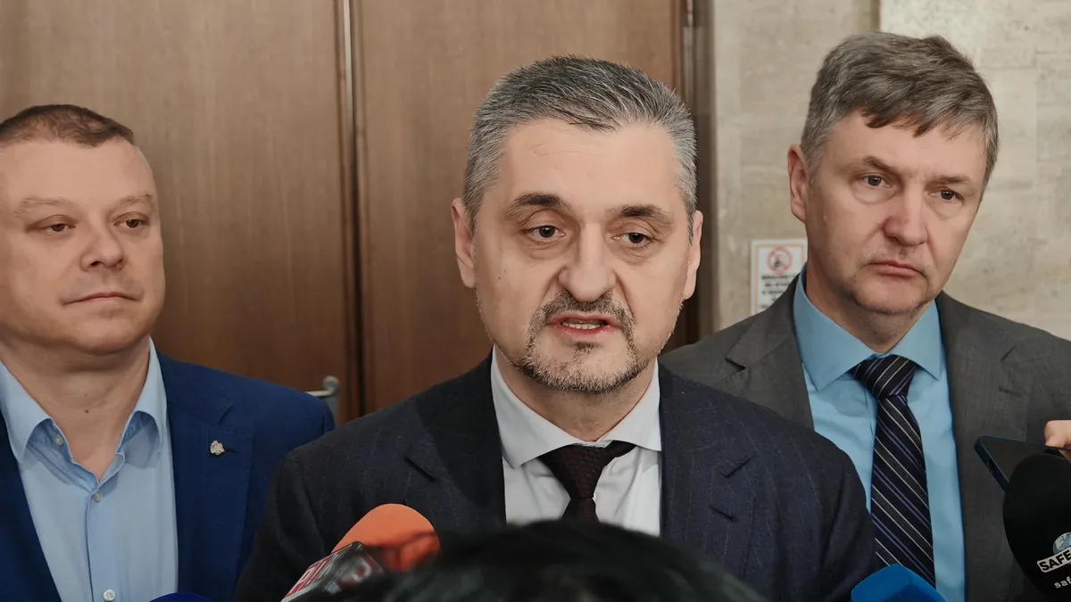Кирил Добрев свиква извънредно заседание за пътния травматизъм на Комисията по транспорт
