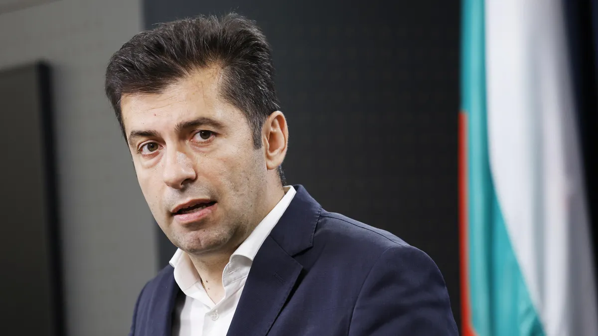 Кирил Петков подаде оставка като съпредседател на "Продължаваме промяната" и като депутат