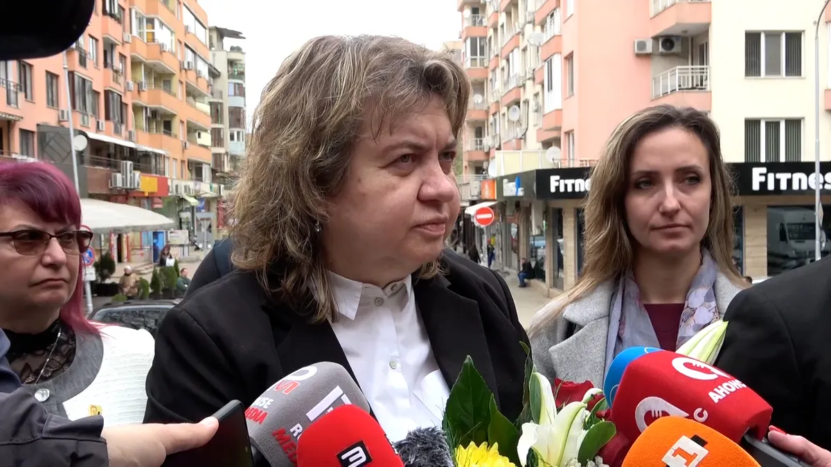 Киселова: Правителството ще остане на власт, докато има доверие в мнозинството
