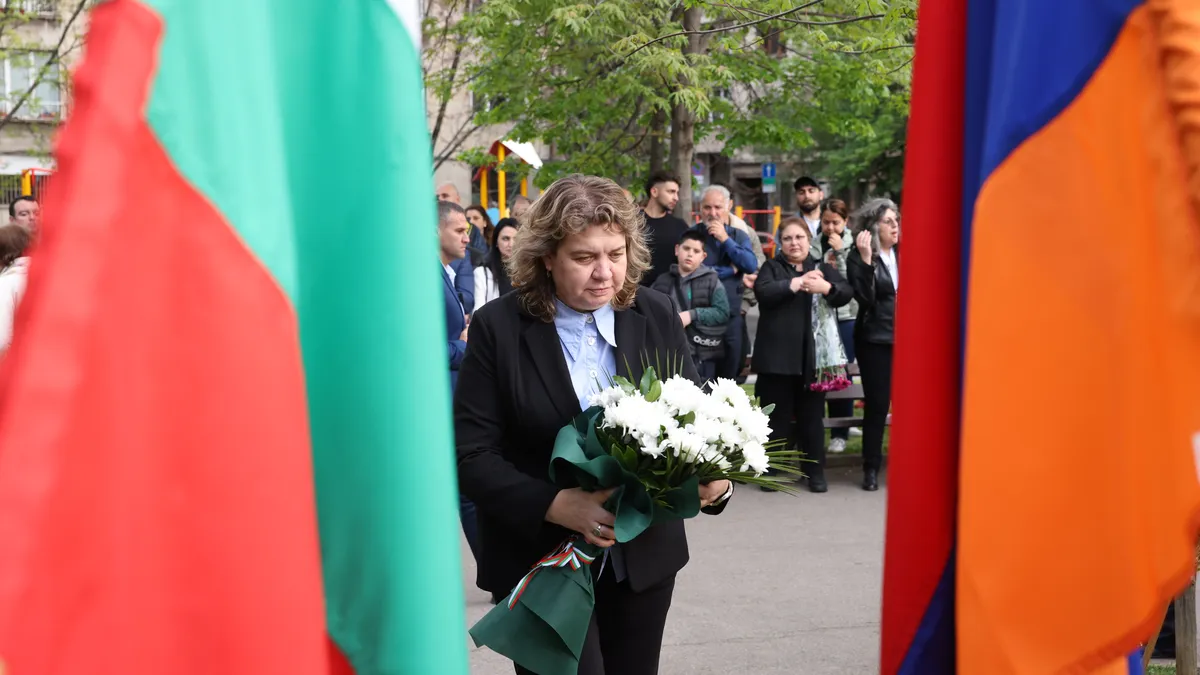 Киселова присъства на церемония по повод на геноцида над арменците