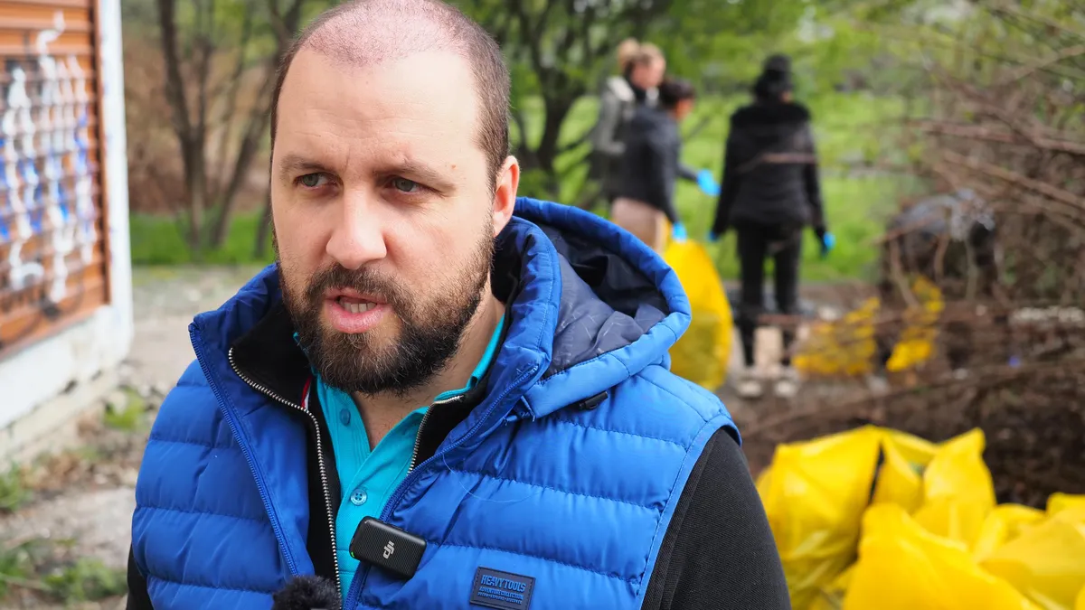 Кметът на "Люлин": Кирил Петков побърза да се скрие, преди да са осветили малките тайни по парапета на обвързаностите