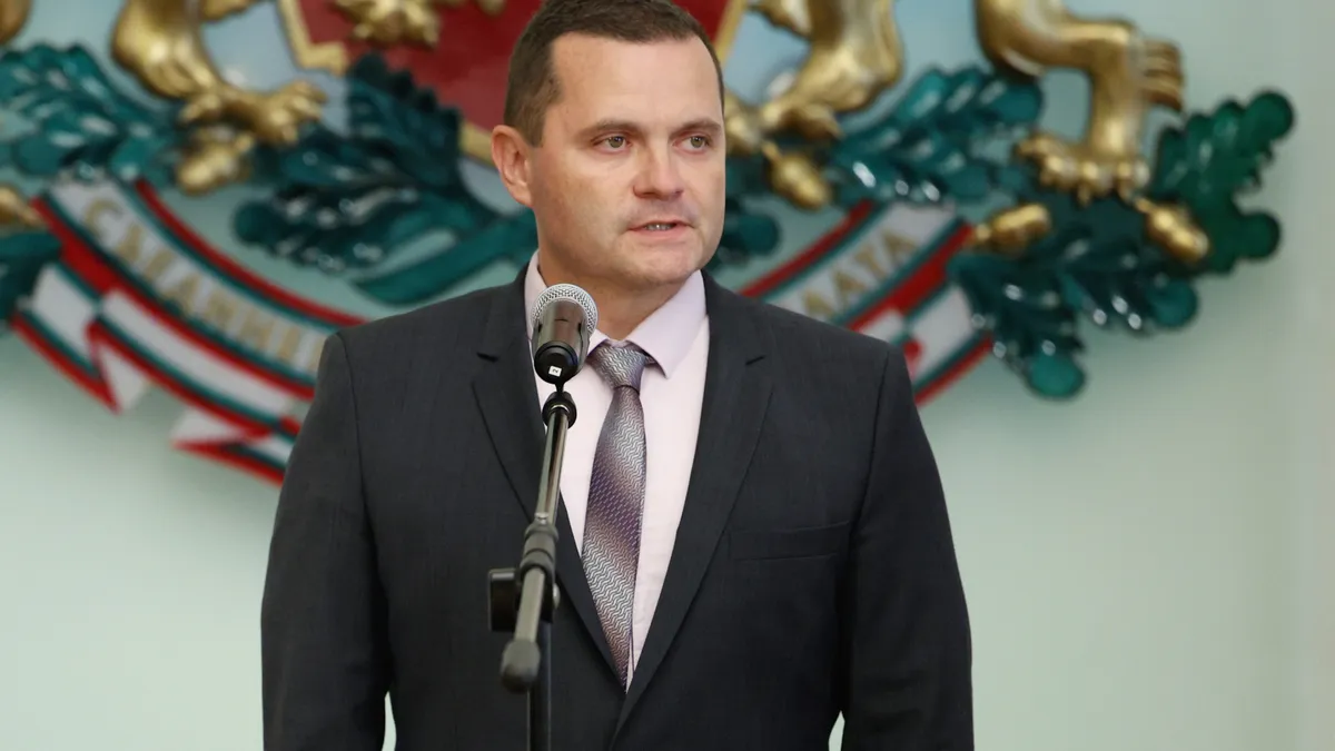 Кметът на Русе за пребития полицейски шеф: Човек, борещ се срещу агресията, е нейна жертва