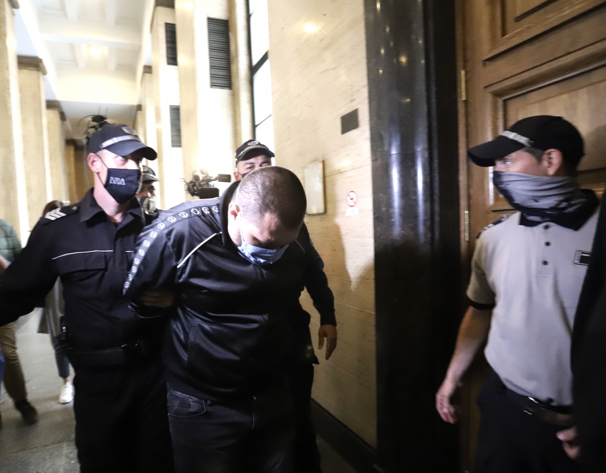 Оставиха в ареста мъжа, у когото заловиха огромно количество кокаин