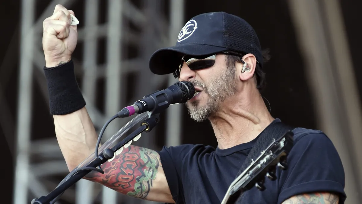 Концертът на GODSMACK с P.O.D. и DROWNING POOL в София е разпродаден