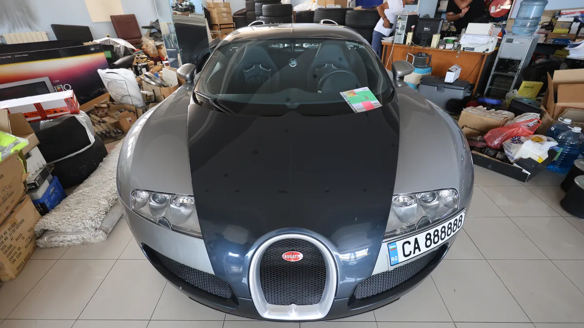 Конфискуват Bugatti, Rolls-Royce и Mercedes от имота на Румен Гайтански - Вълка