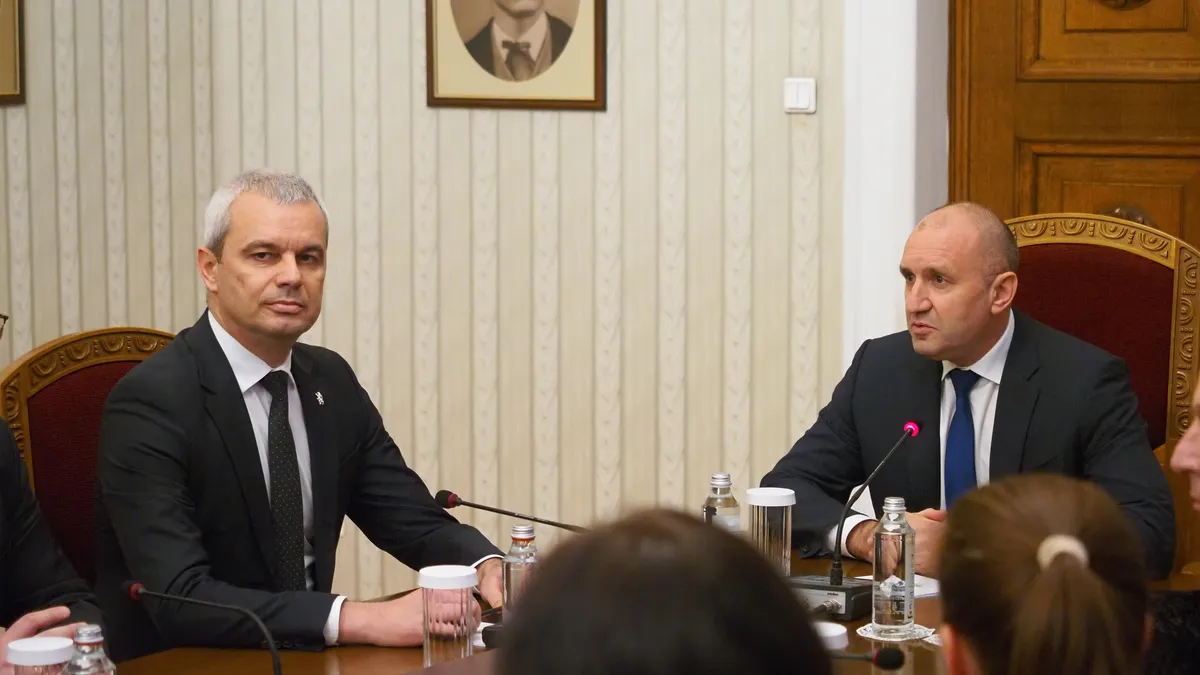 Костадинов към Радев: "Възраждане“ е готова да получи третия мандат