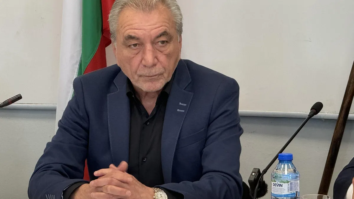 КЗК образува производство срещу „Лукойл Нефтохим Бургас“ и „Лукойл-България“ за нарушения на пазара