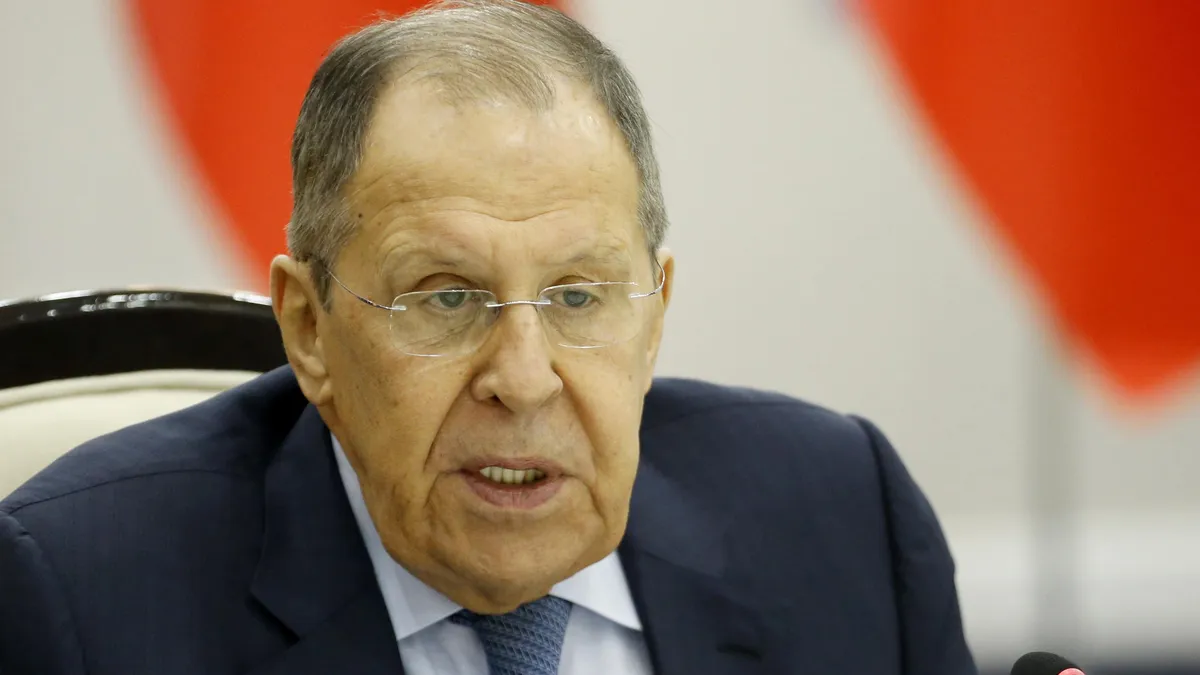 Лавров: Катастрофалното увеличение на разходите за отбрана на НАТО ще доведе до разпад на алианса