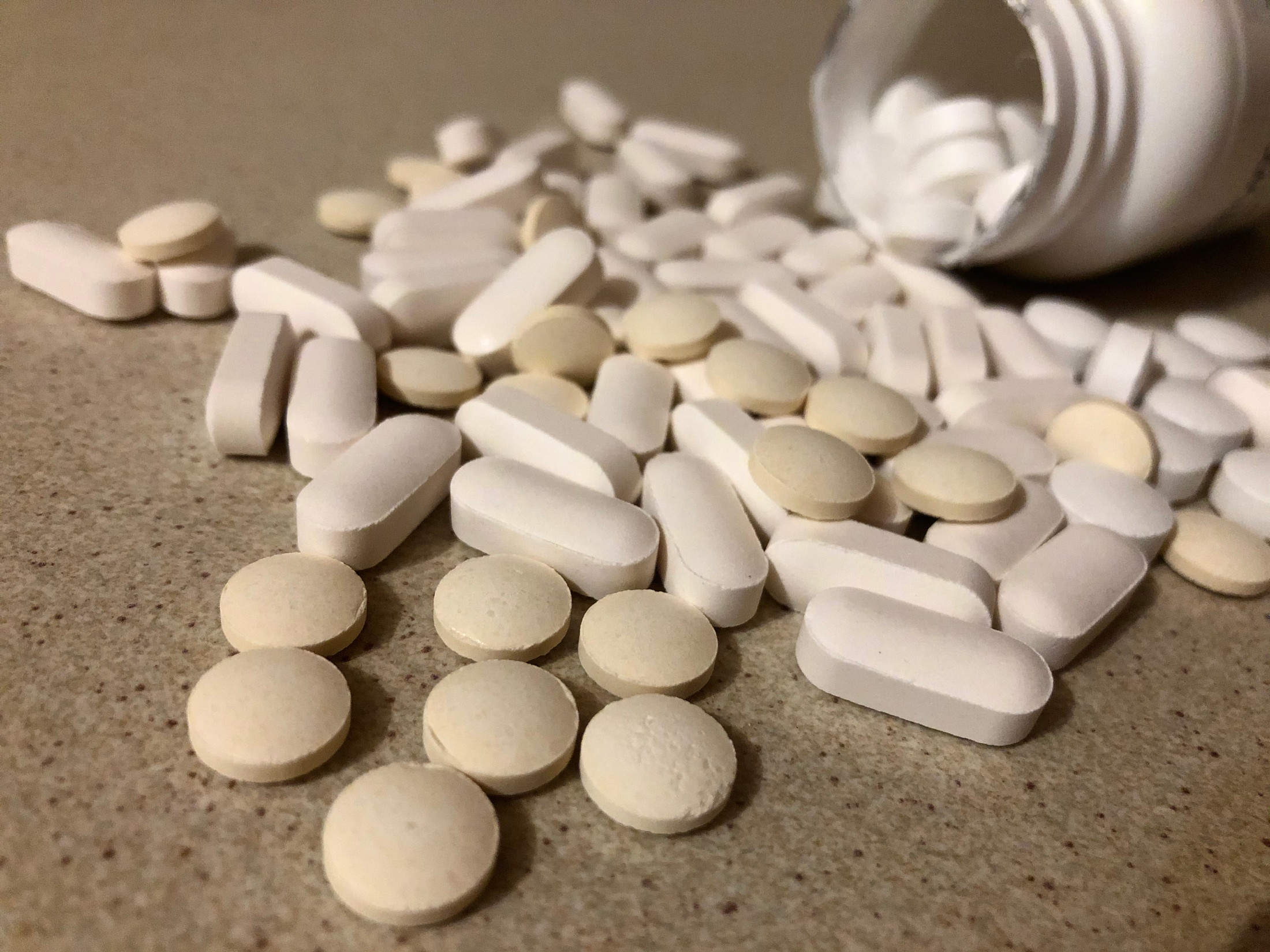 Half of internet users in Bulgaria are inclined to buy medicines online