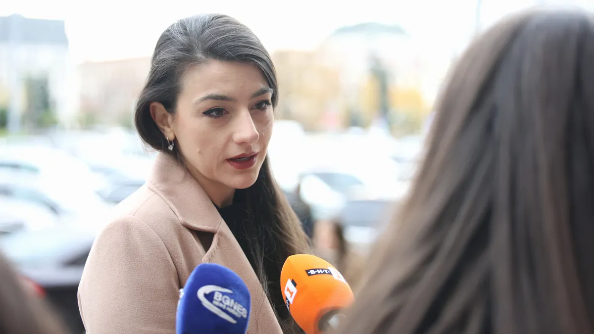 Лена Бориславова: Не мисля, че възелът ще се развърже