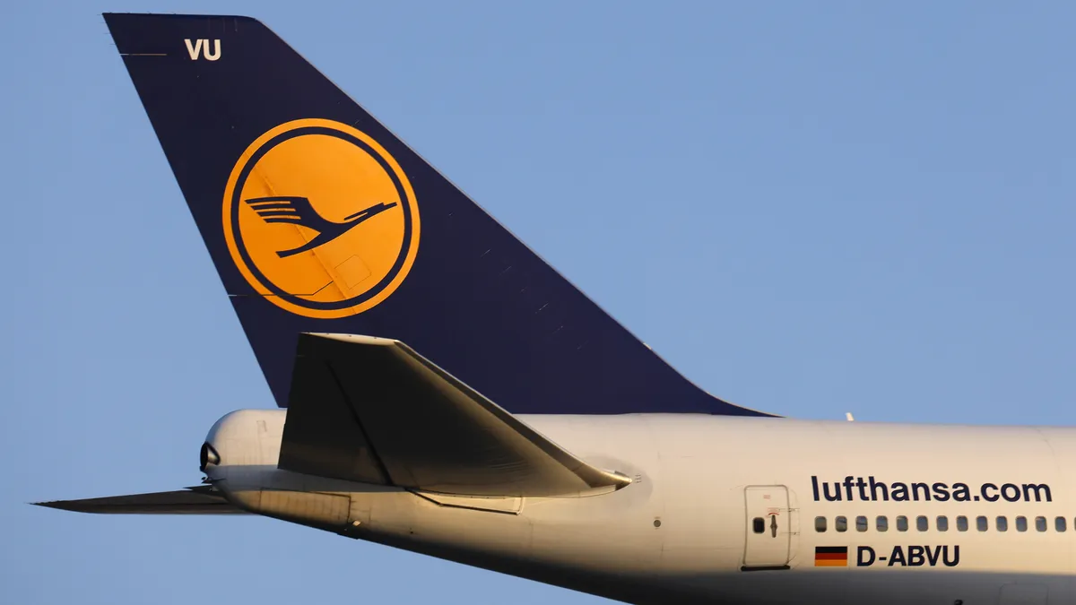 Lufthansa ще създаде 10 000 работни места през 2025 г.