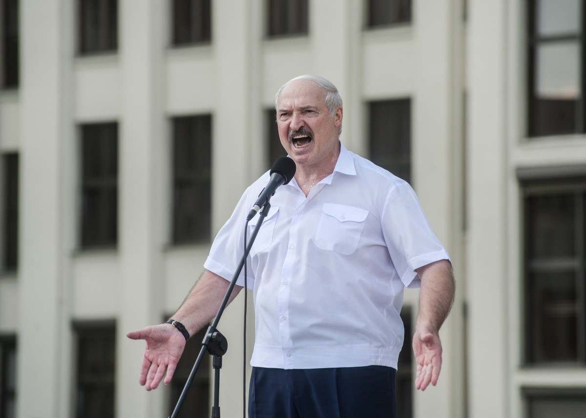 Лукашенко изпрати войски да пазят западната граница на Беларус