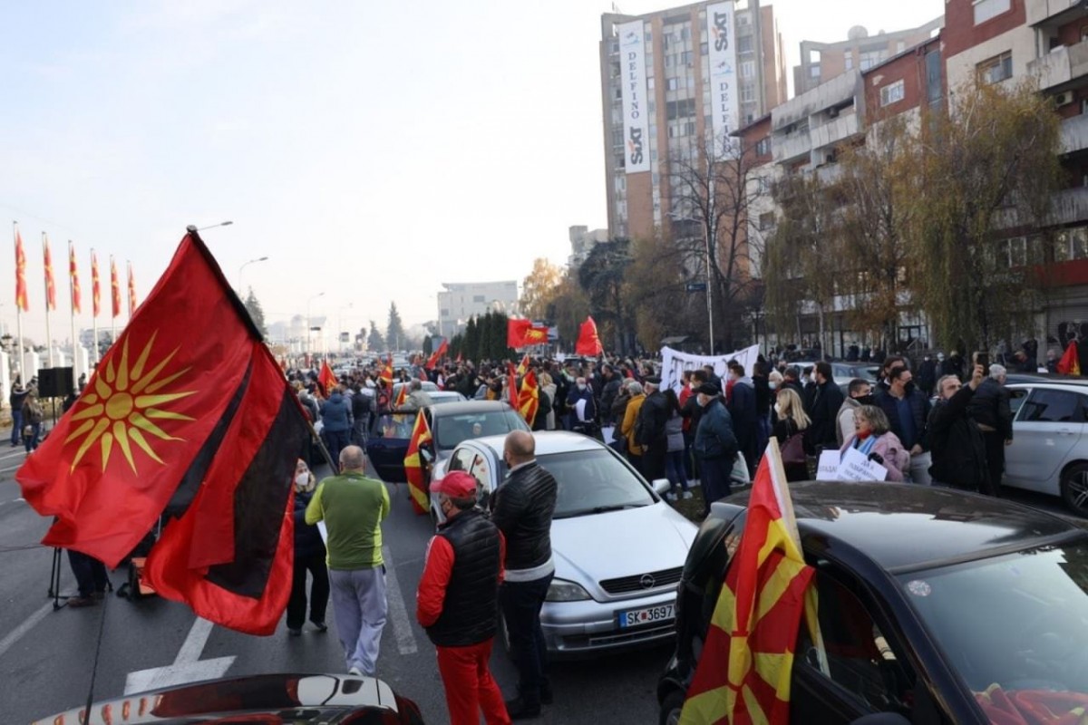 Мицкоски плаши истерично: Този уикенд в София ще разпарчетосват Македония