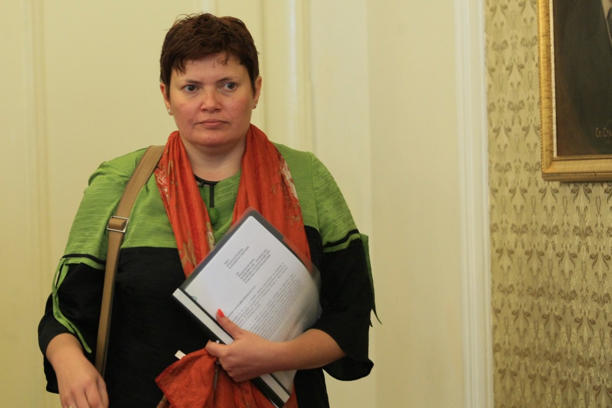 Малина Крумова става председател на агенцията за безопасност на движението по пътищата