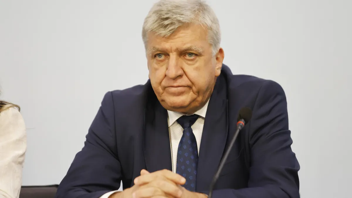 Манол Генов: Тръгват проверки по предприятия и депа за отпадъци