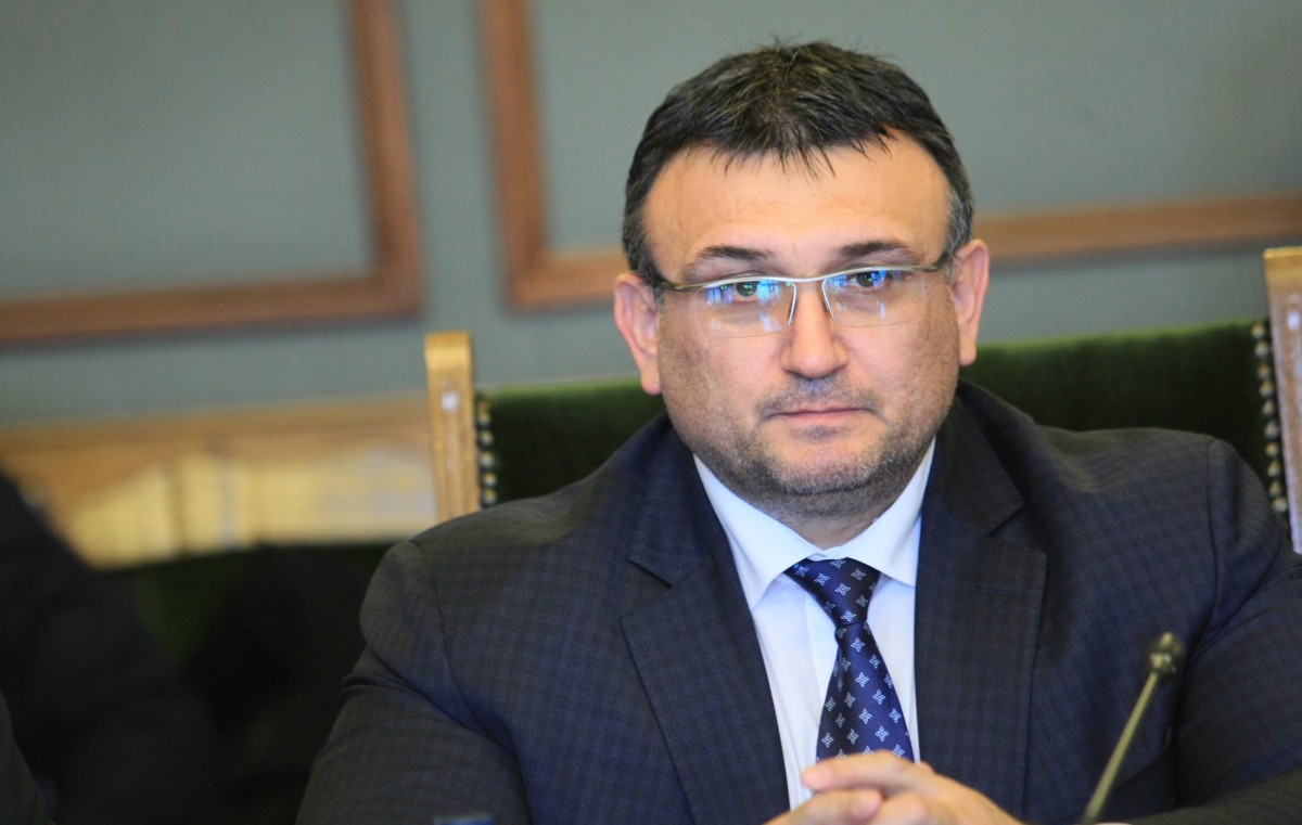 Маринов: Не се налага изпращане на български спасители в Македония