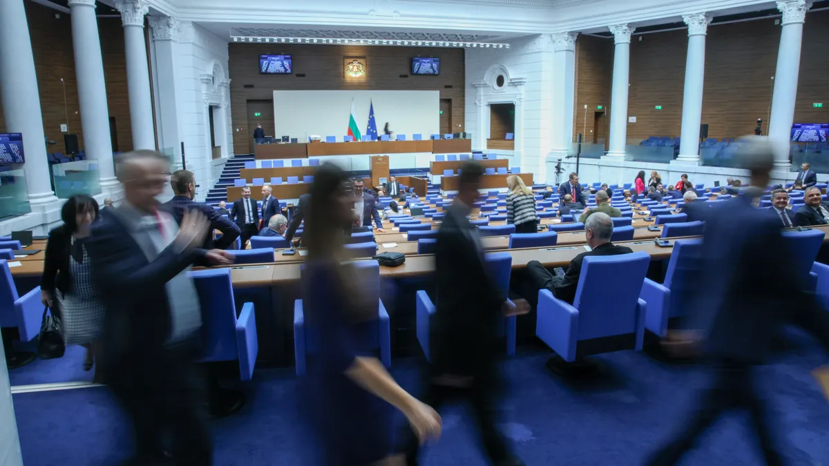 „Маркет линкс“: 7 партии влизат в парламент, който се ползва със 74% недоверие