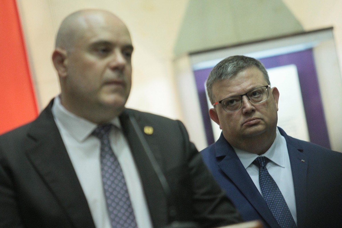 Мая Манолова: Подкрепям протестите срещу избора на Иван Гешев